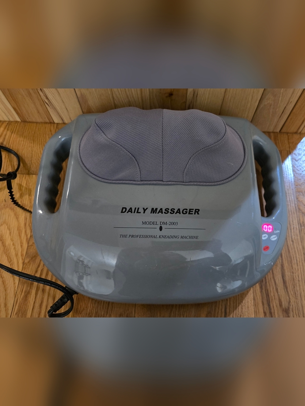 Daily Massager DM-2003 The Professional Kneading Machine For Neck Back Feet Calf
